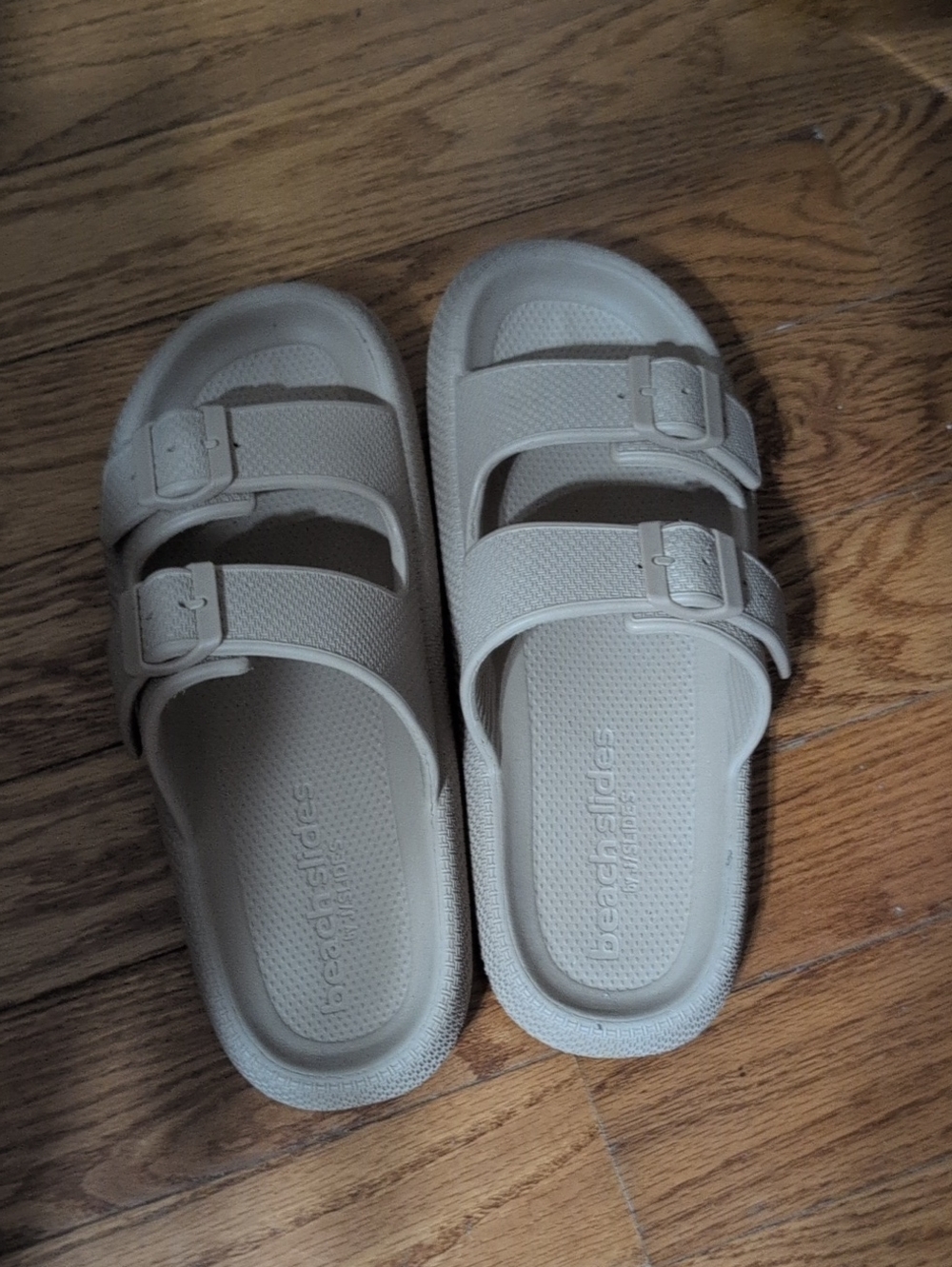 Women's -Buckle Slide Sandals — Light Beige